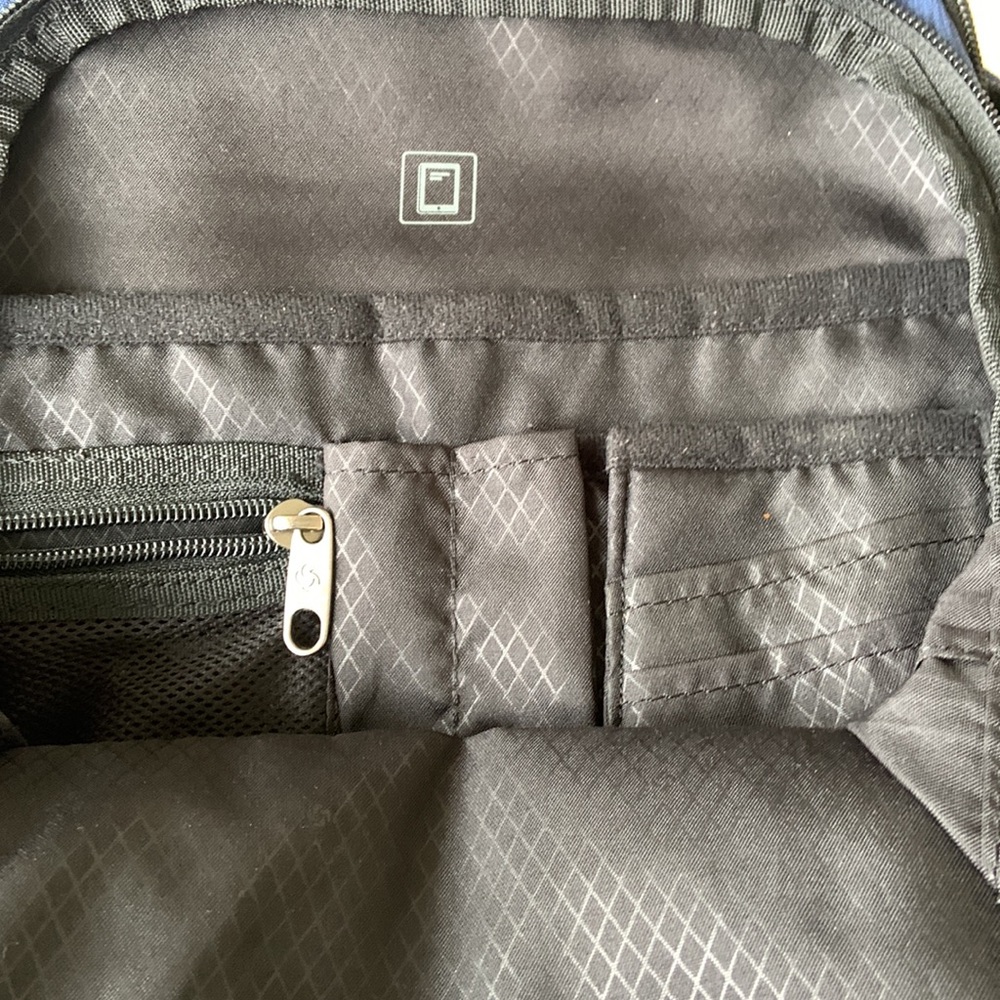 Samsonite Backpack ( Unisex) - Picture 3 of 9